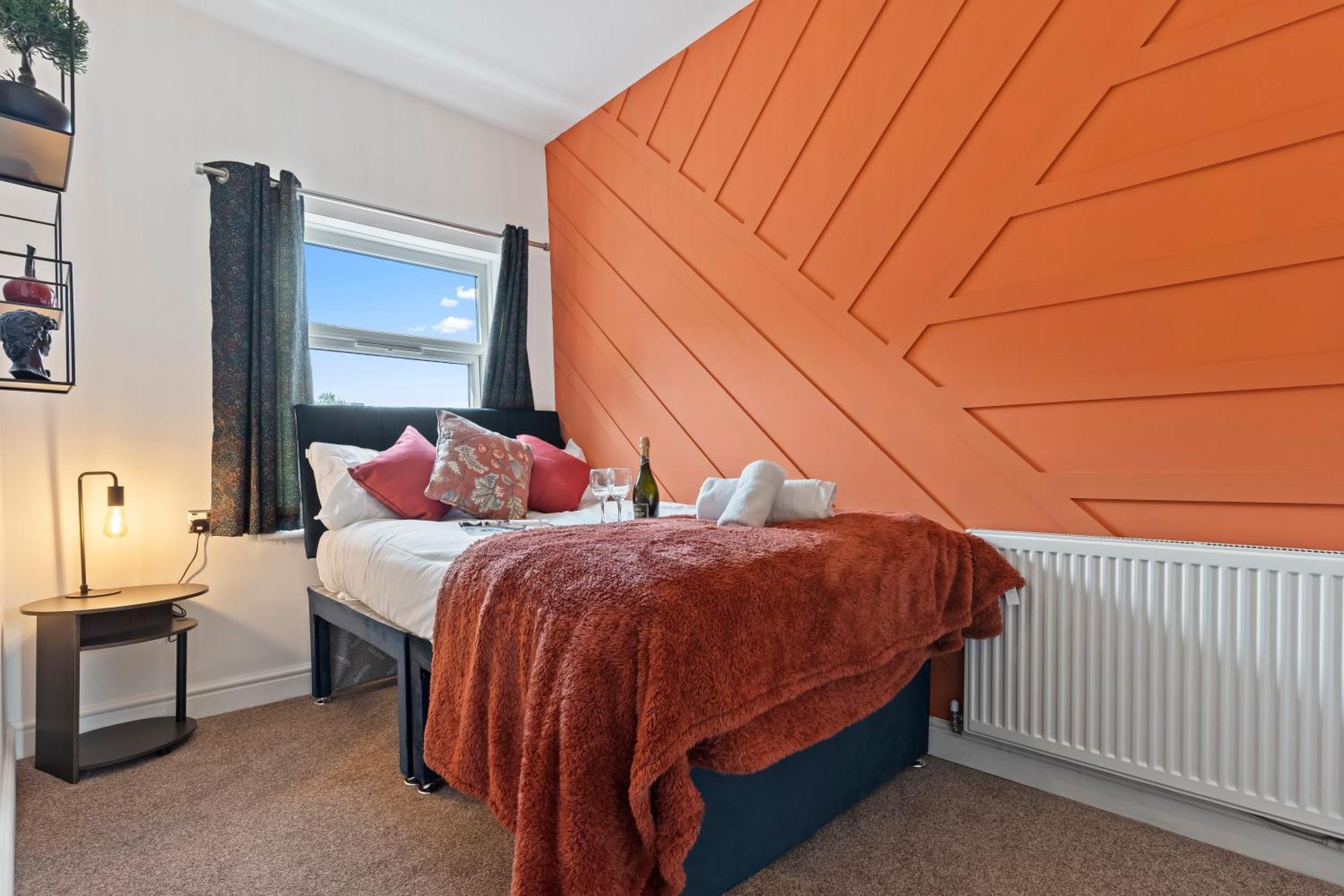 4 Bedroom, 2 Bath In Newcastle Town Centre Экстерьер фото